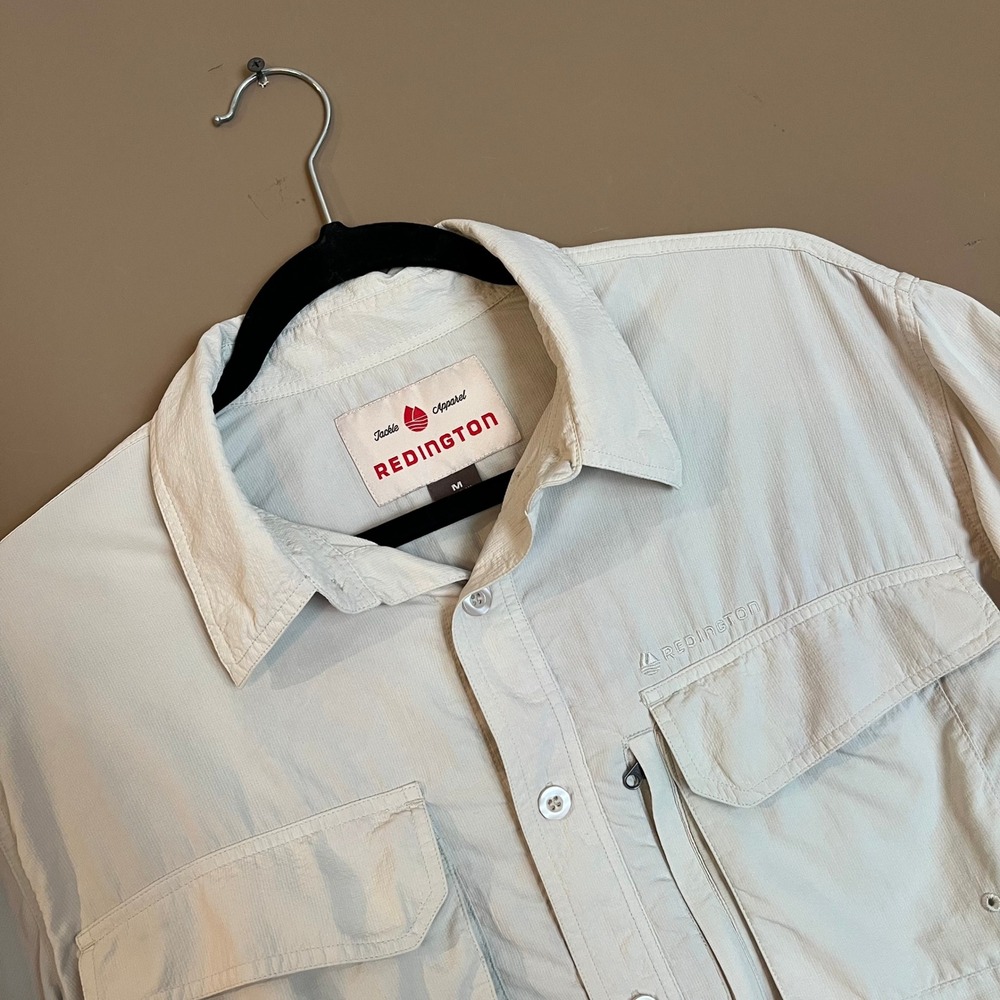 Redington Mens Short Sleeve Fishing Shirt Tan Vented Back Utility Pockets Size M